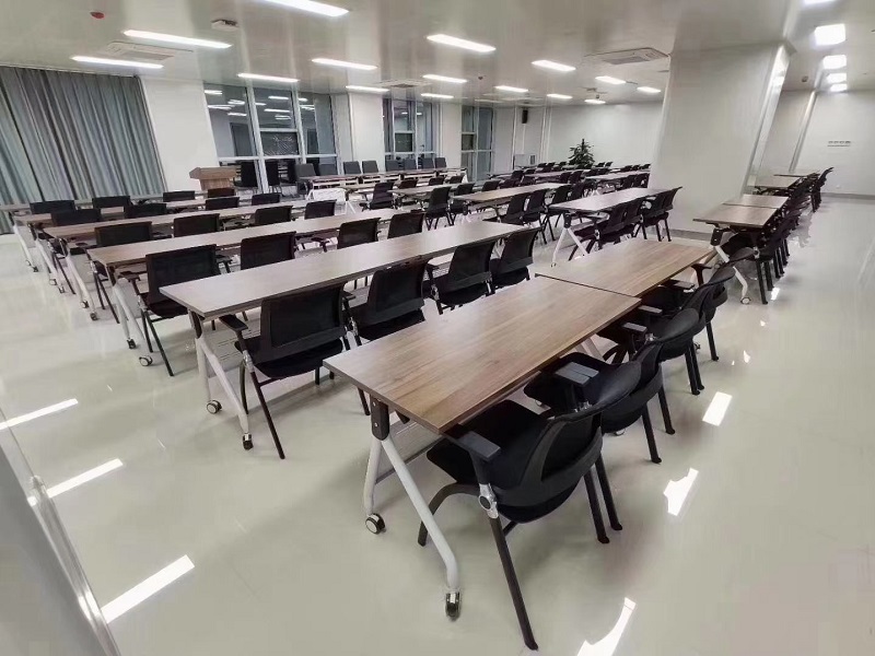 學校(xiào)家(jiā)具案例展示